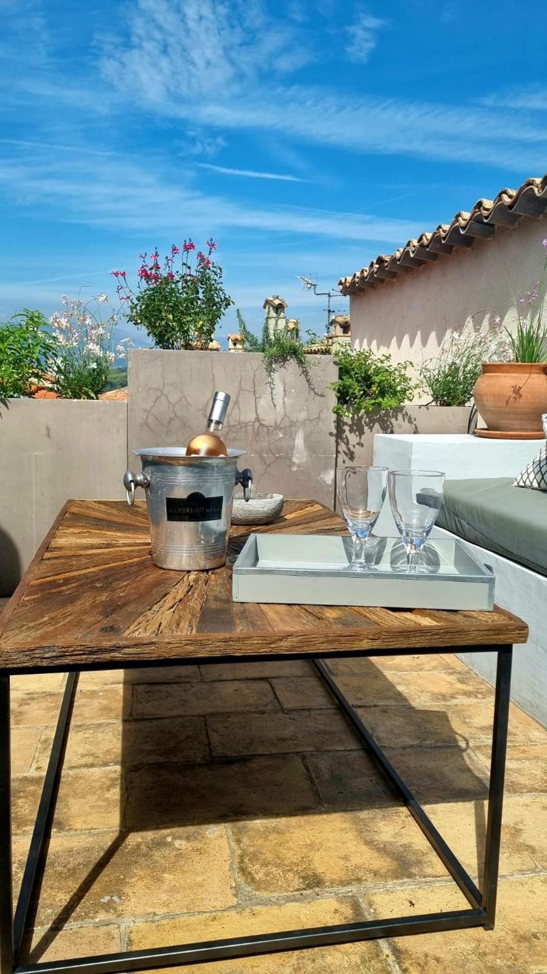 Townhouse Mougins In The Old Village, Fantastic View, Sea And Mountains Exterior foto